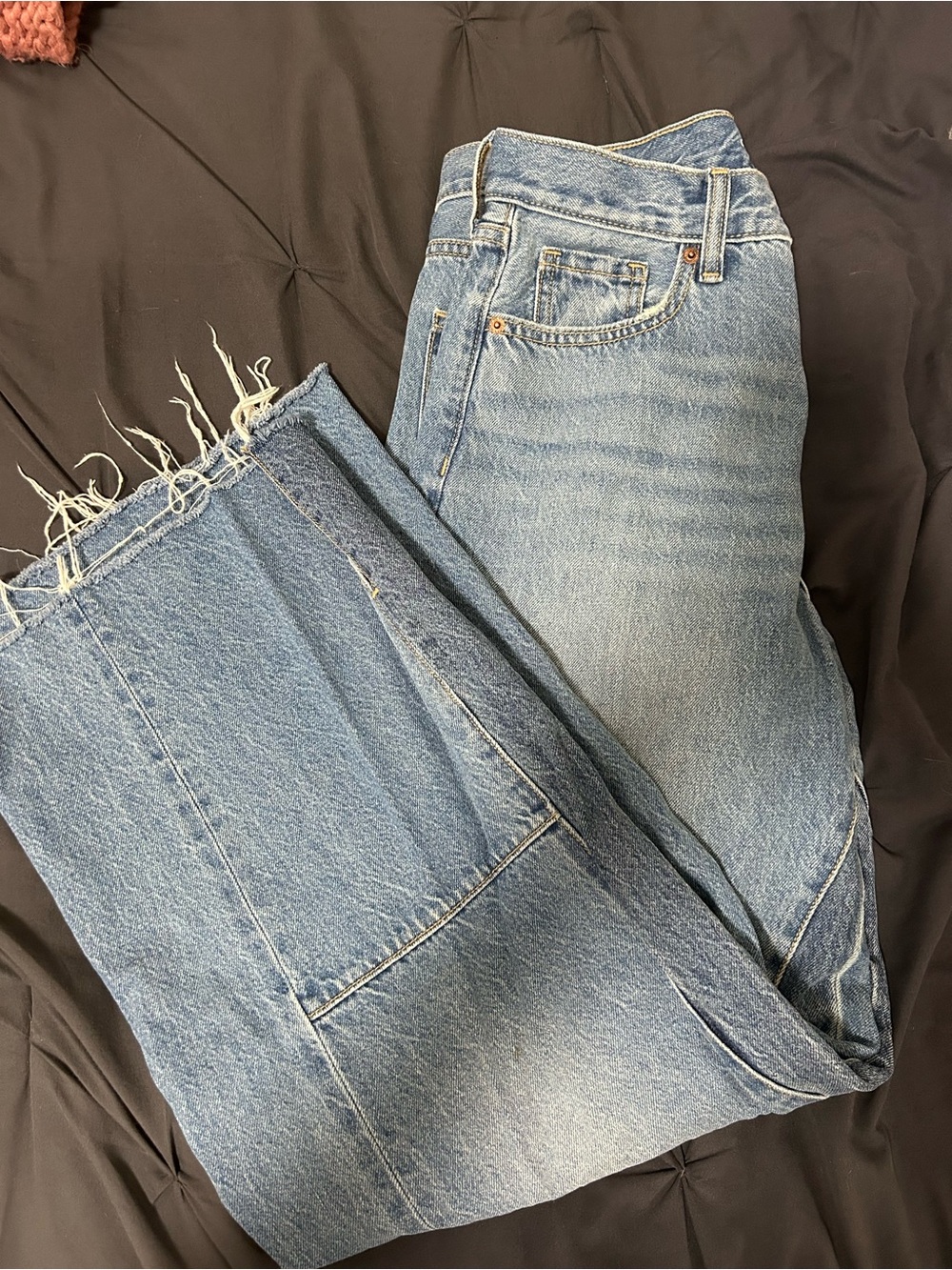 Old Navy Light Blue High-Rise Boyfriend Jeans with Frayed Hem